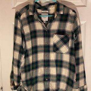 American Eagle Standard Fit Flannel